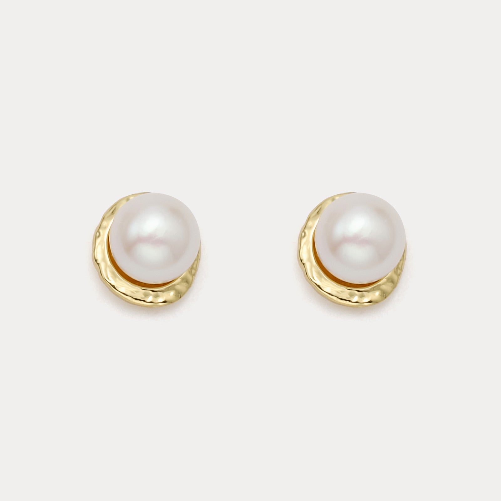 Selenichast Dainty Pearl Button Earrings