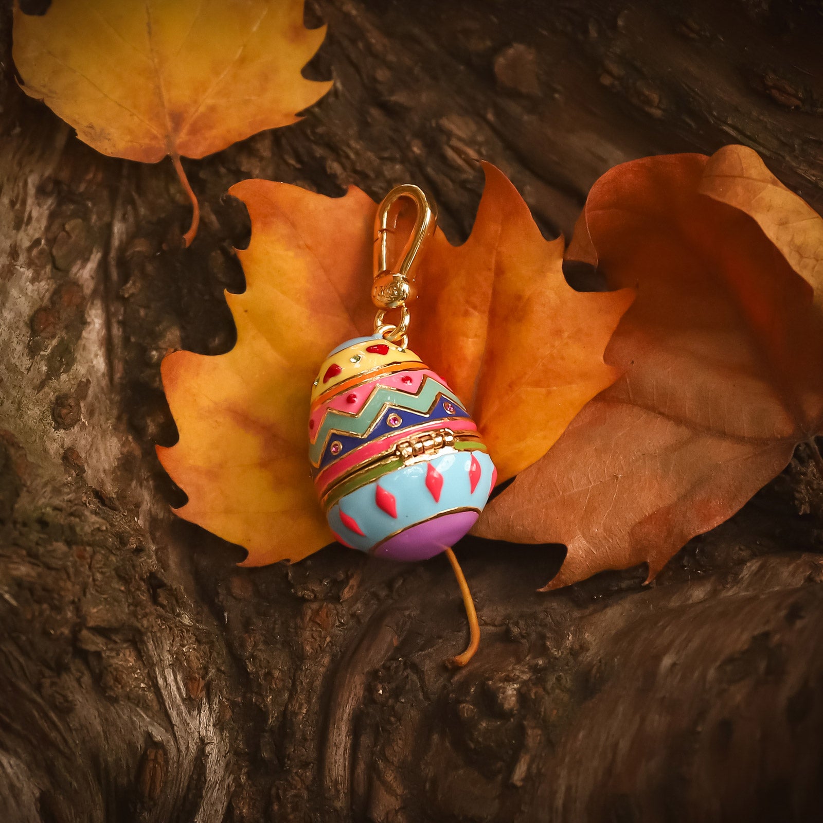rooster zodiac easter egg statement pendant