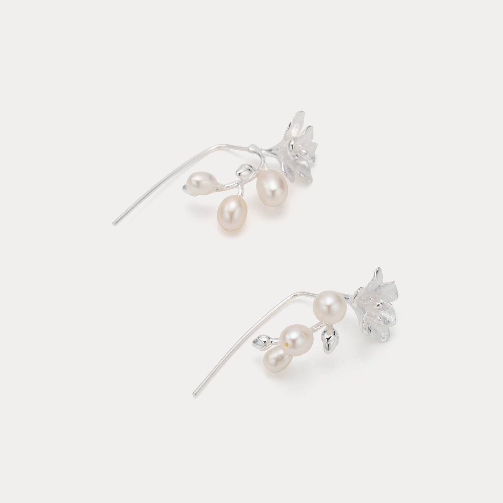 Freesia Pearl Earrings