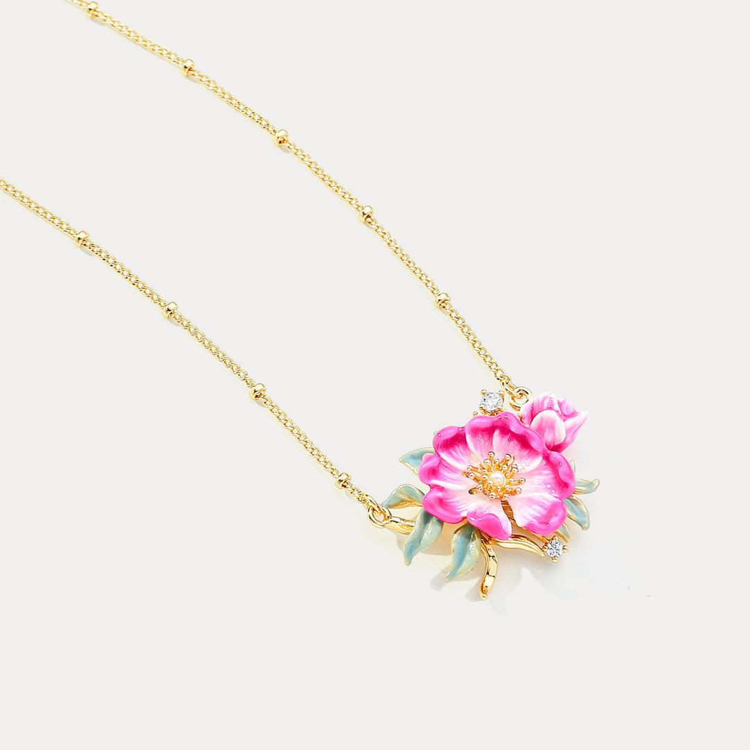 Collier de pivoine