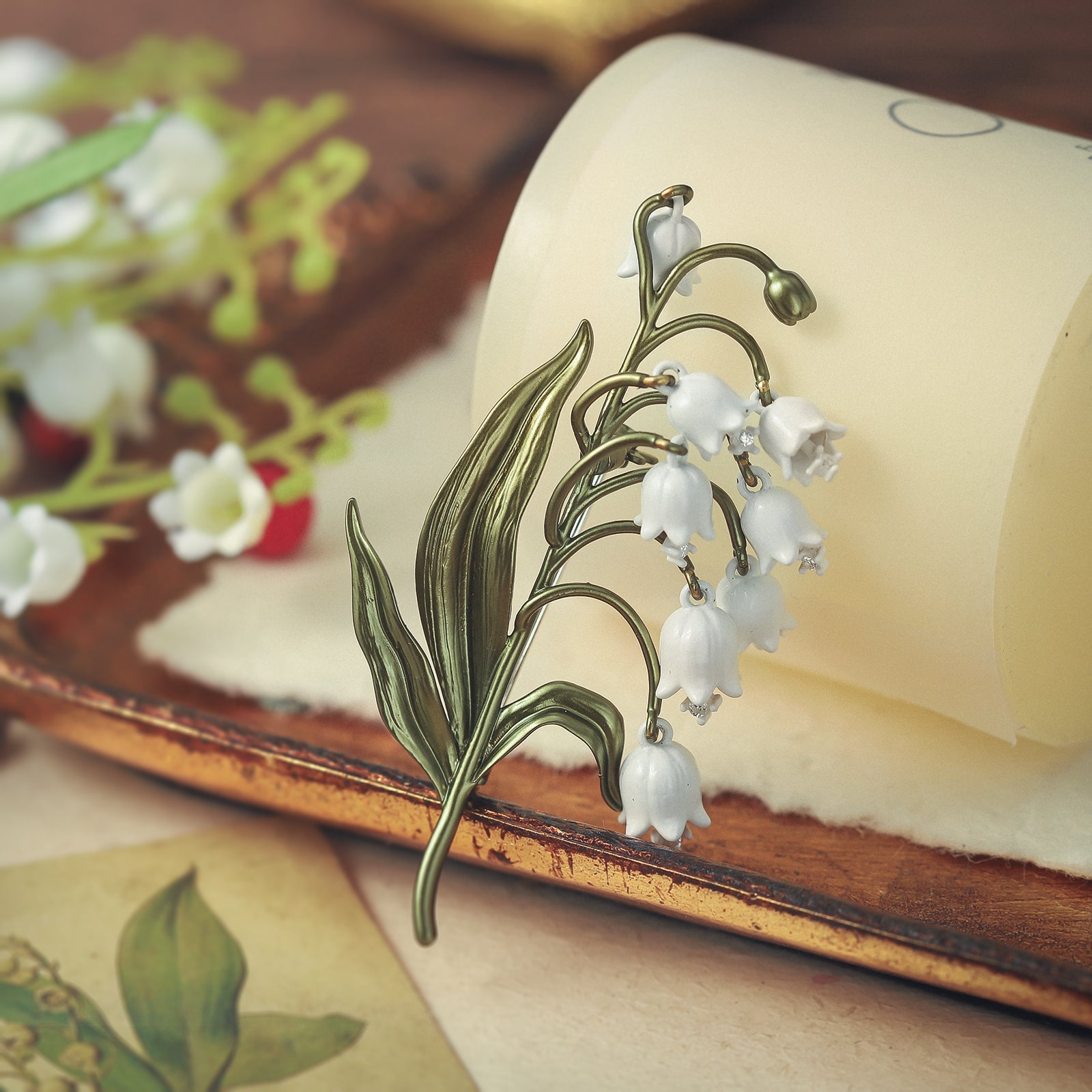 May Lily 18k Gold Diamond Brooch