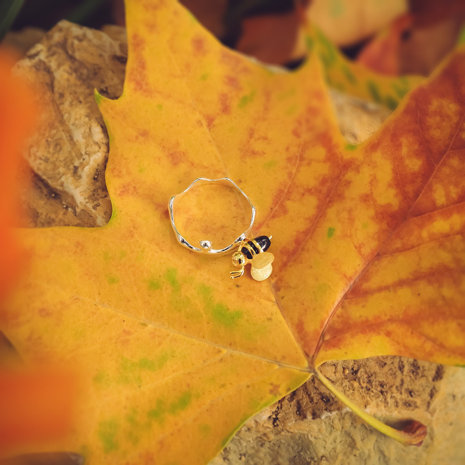 Bee & Dripping Honey Silver Ring