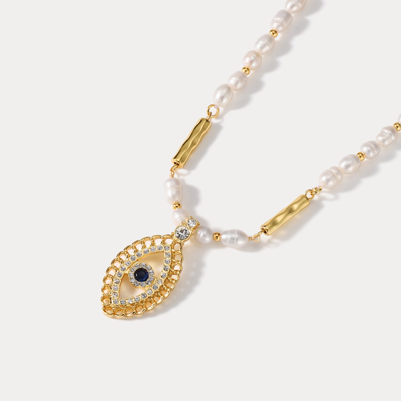 Oval Evil Eye Pearl Necklace