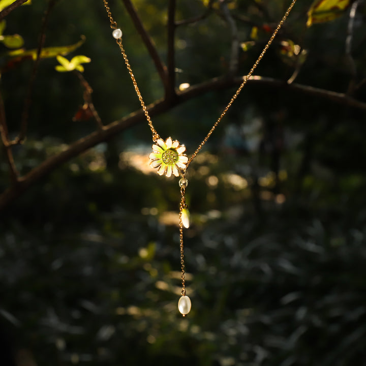 Daisy Flower Necklace