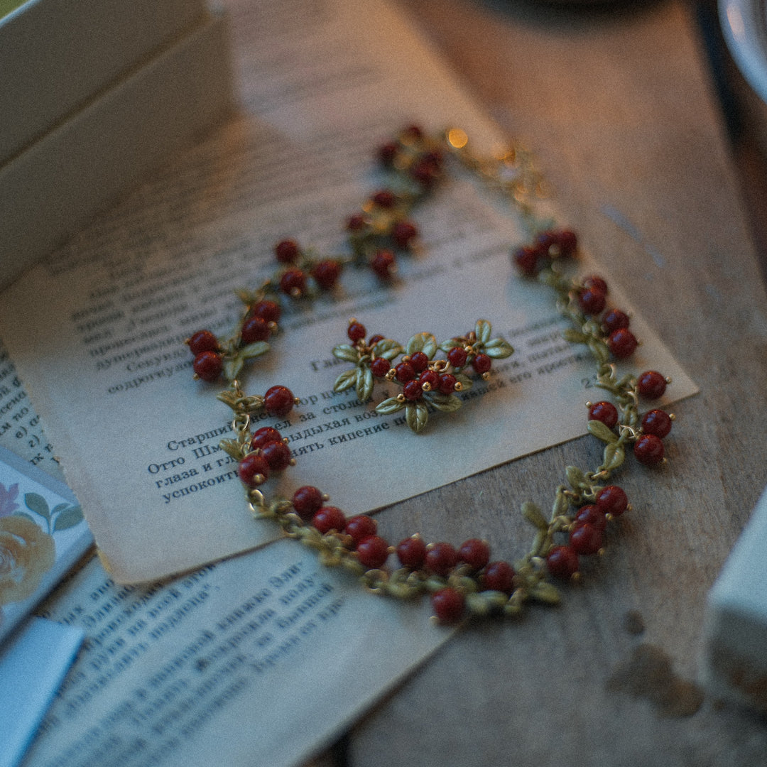 Cranberry Brooch