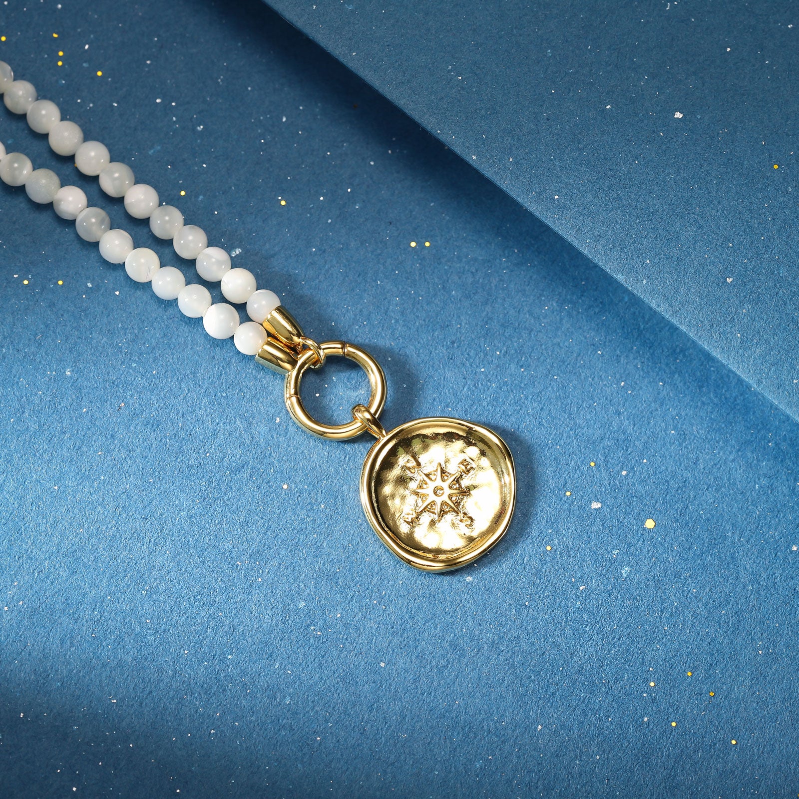 Compass White Beads Hollow Necklace