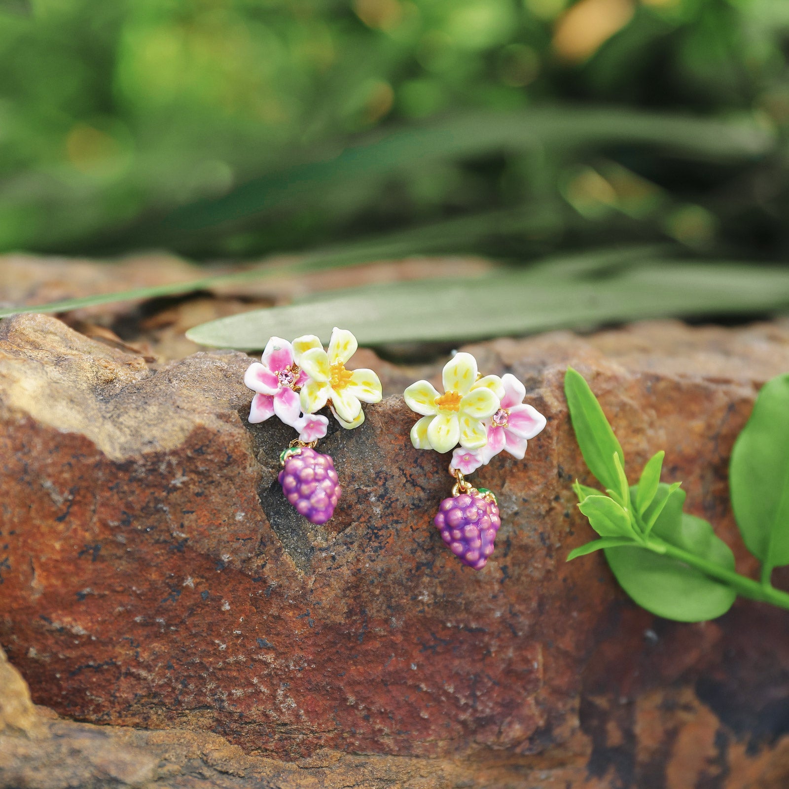 Selenichast Sweet Grape Flower Nature Earrings