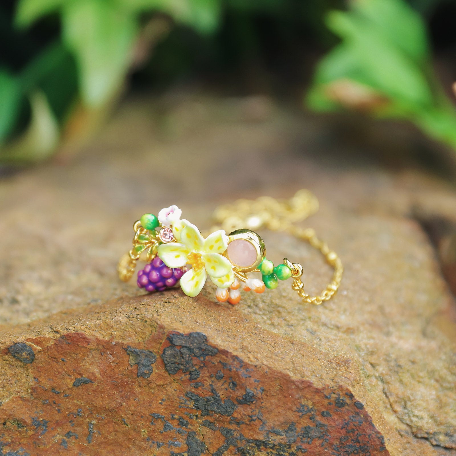 Sweet Grape Flower Gemstone Bracelet Gift Set with Gift Wrapping