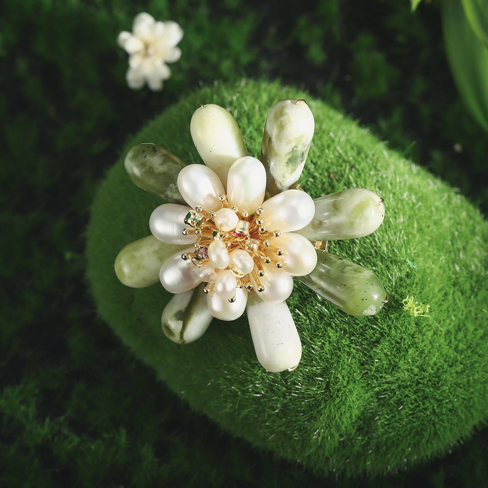 Emerald Pearl Flower Bouquet Brooch