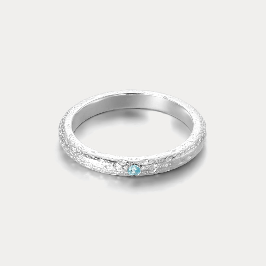 Naturale Blu Topazio Pietra preziosa con 14K Bianco Argento Naturale Blu Topazio Pietra preziosa con 14K Bianco Argento