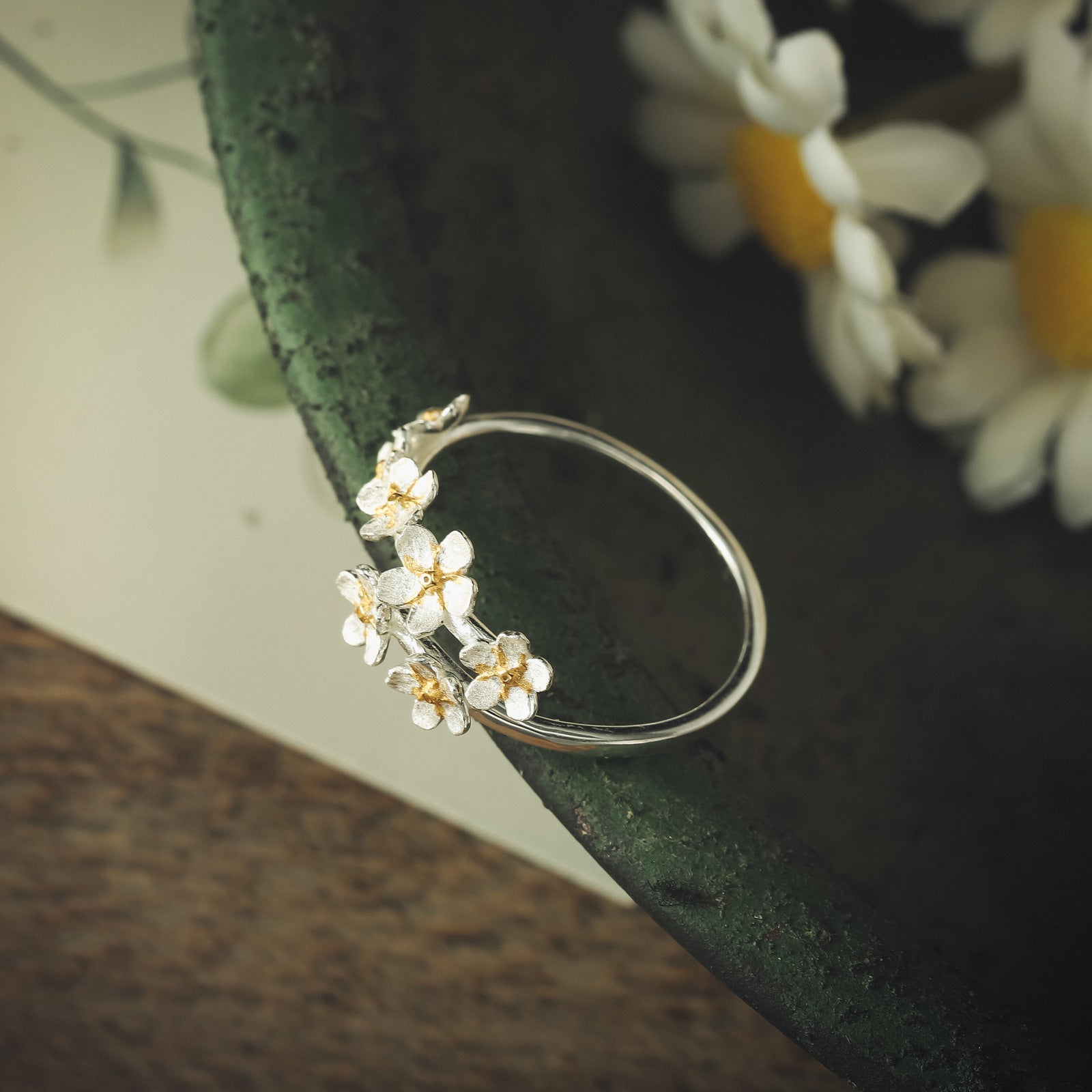 Forget-Me-Not Flowers Gold Ring