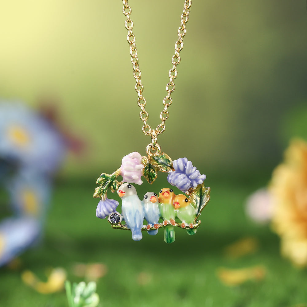 garden parrot danity necklace