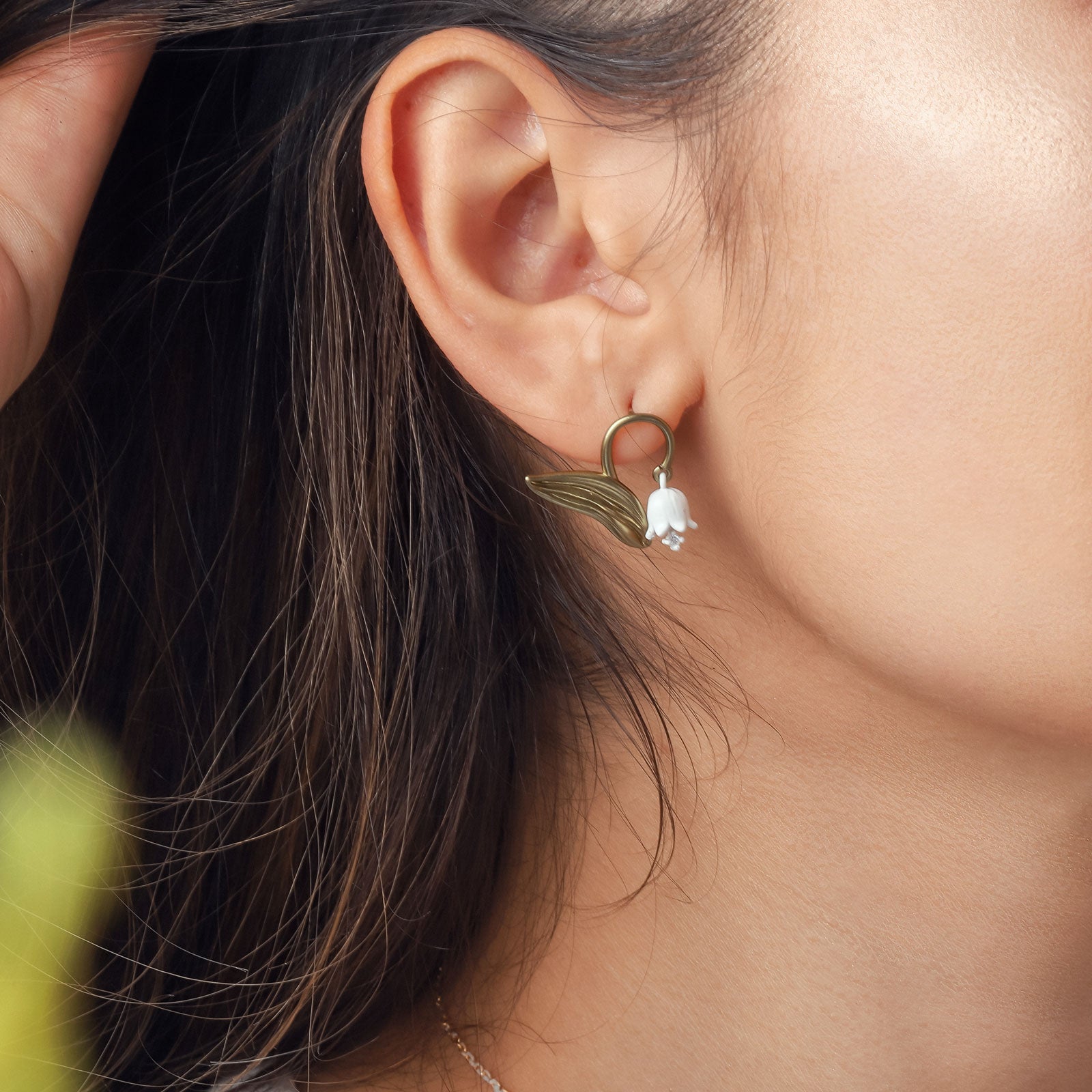 Lily Of The Valley Stud 18k Gold Earrings