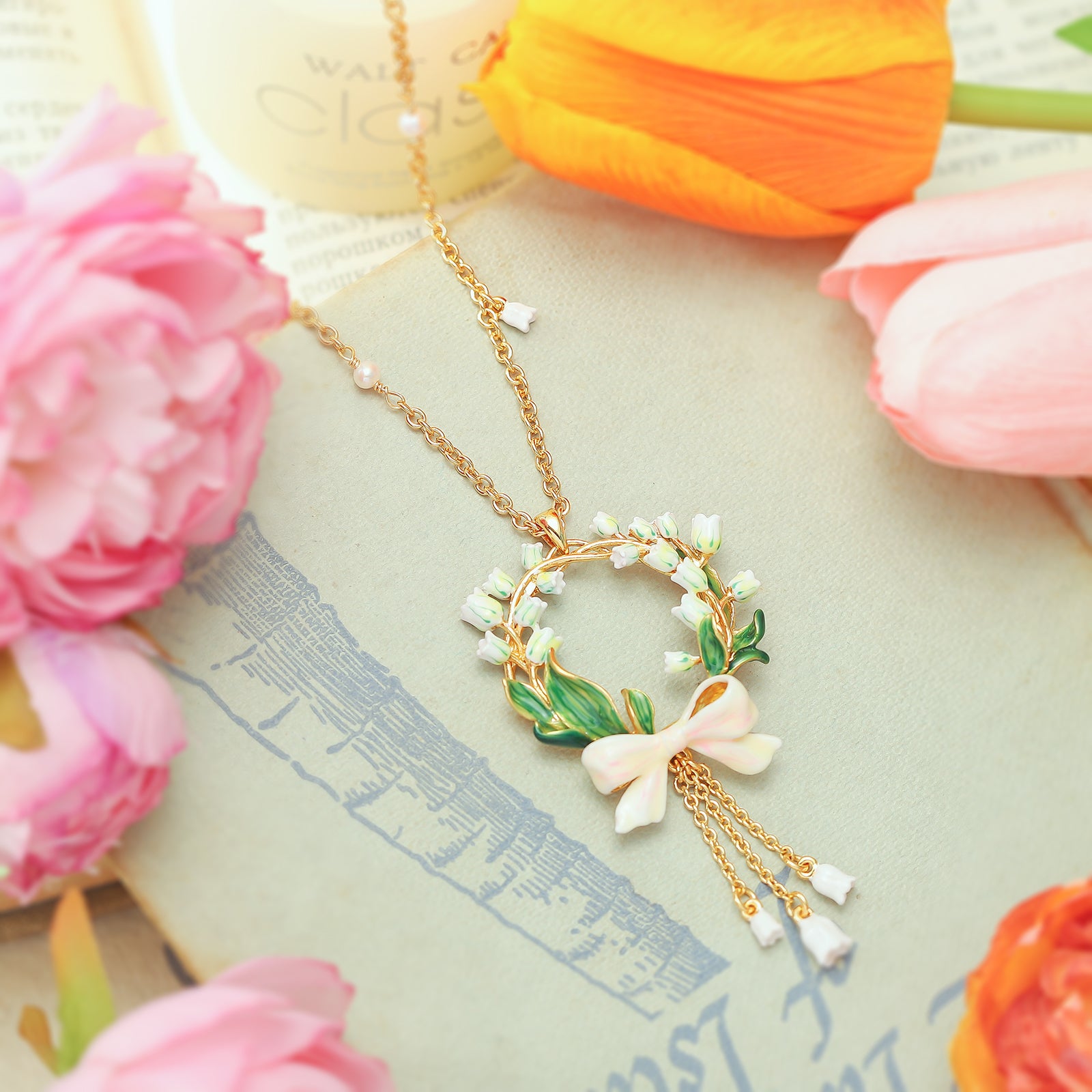 White Flower Bow Necklace