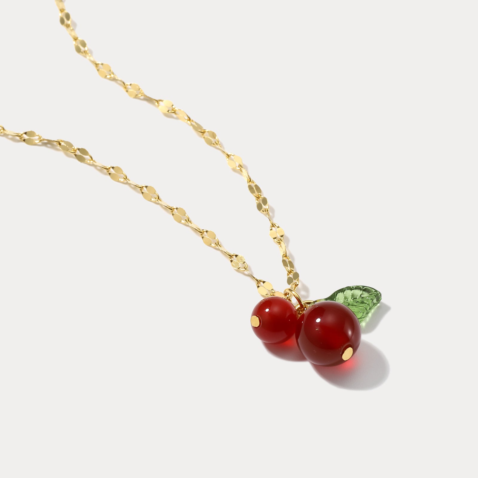 Cranberry 18k Gold Pendant Necklace