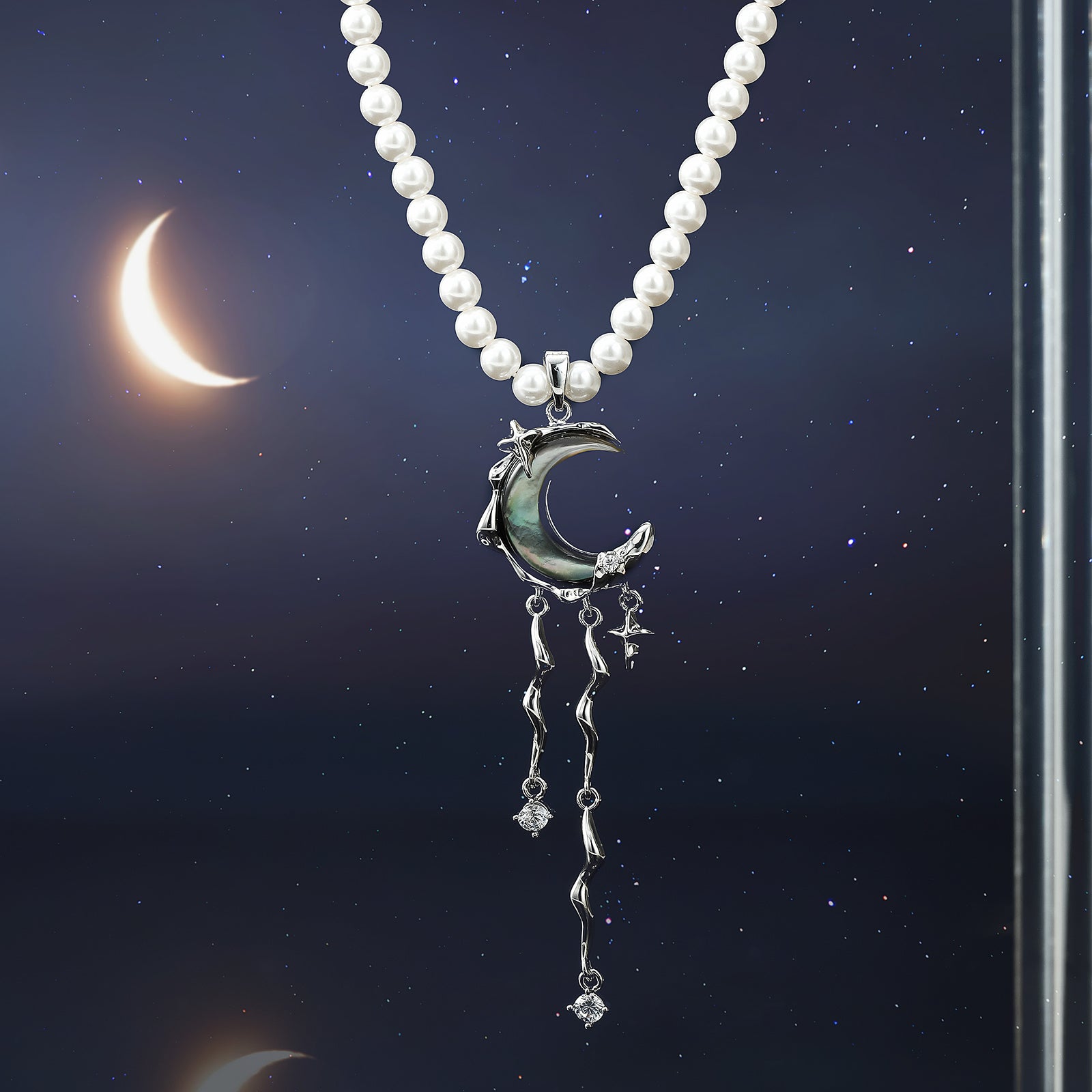 Lunar Moon Tide Pearl Necklace