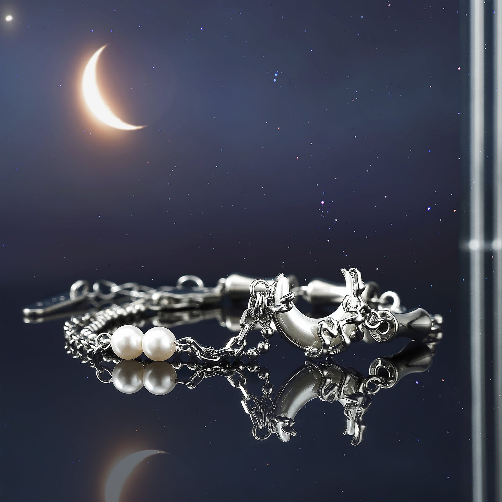 Frost Moon Chain Bracelet
