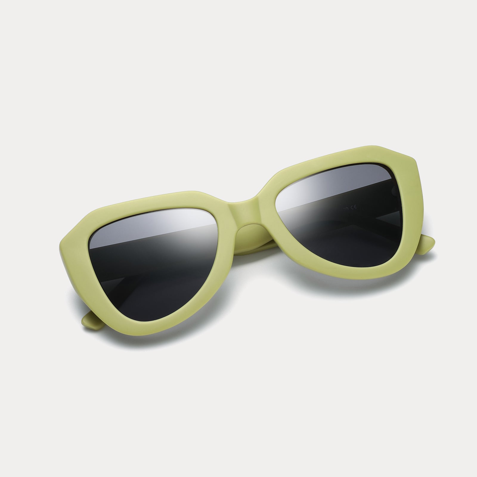 Green Irregular Women's Vintage Sunglasses