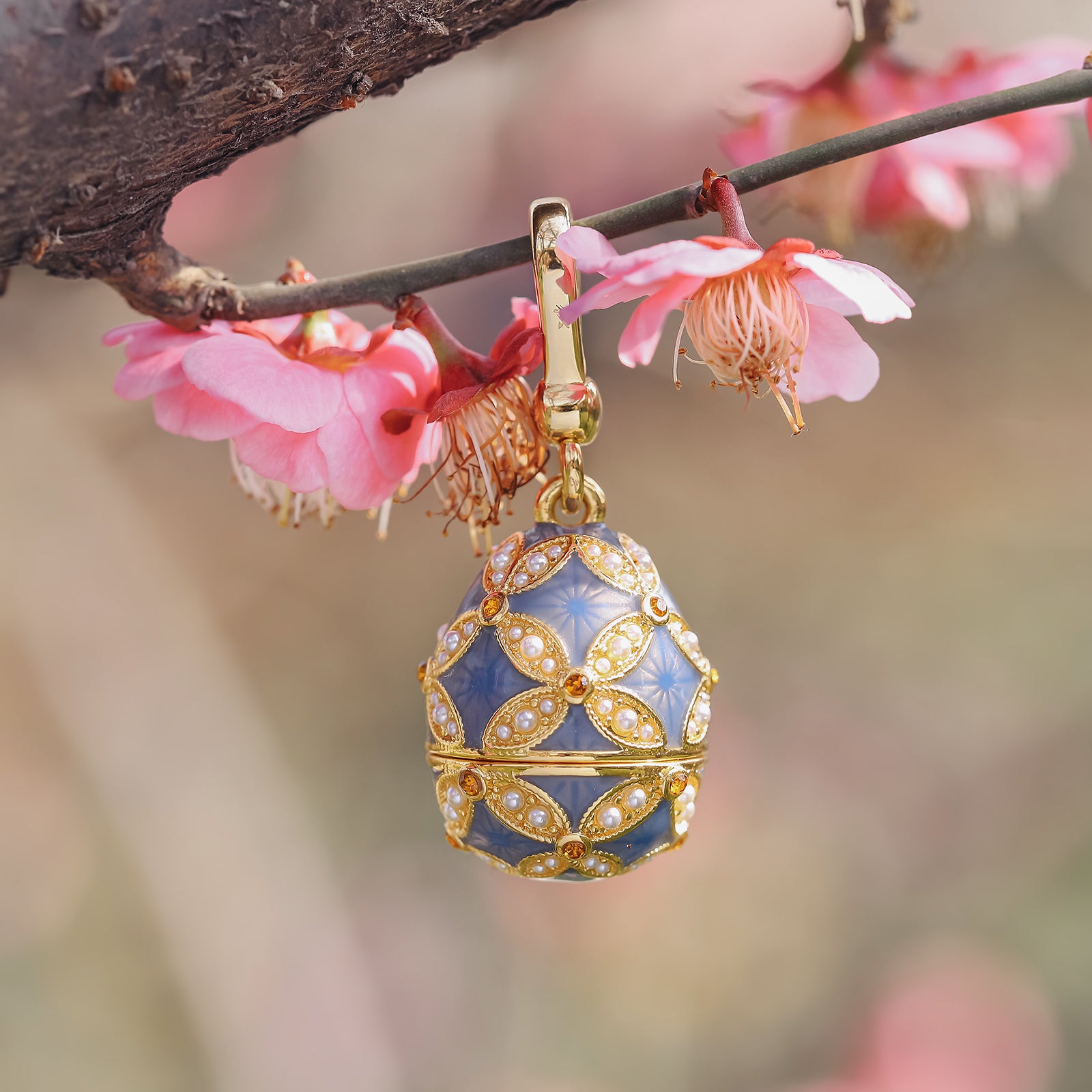 necklace resin wood | Dragon egg - Shop youmu-store Necklaces - Pinkoi