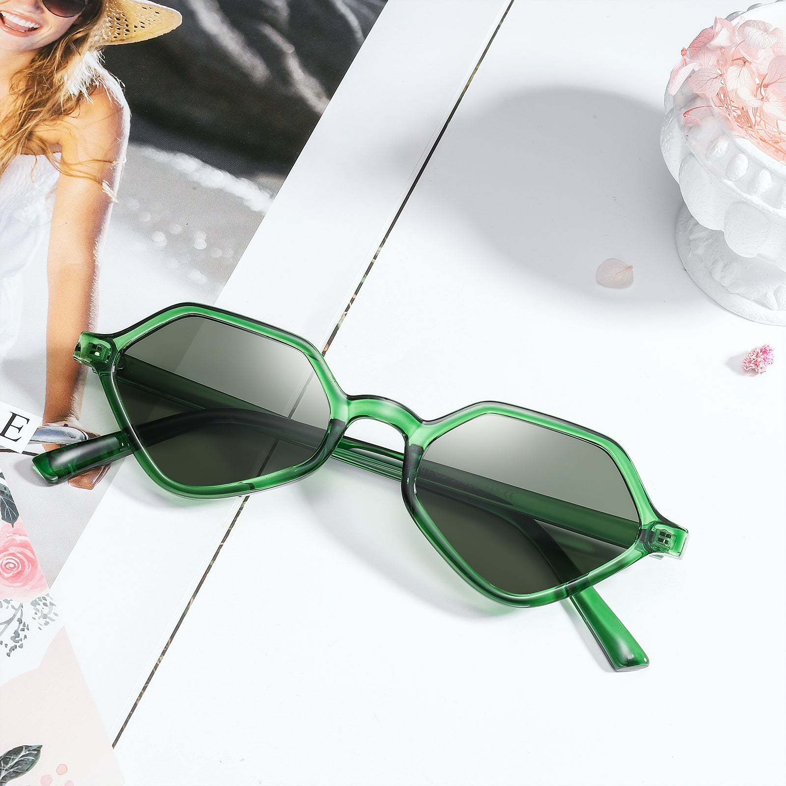 Green Retro Polygonal Sunglasses