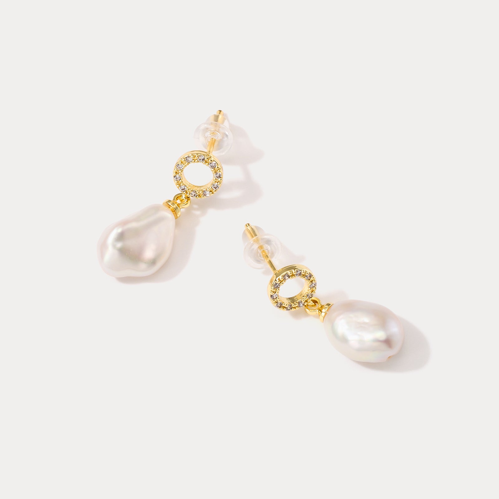 Vintage Baroque Pearl 18k Gold Earrings