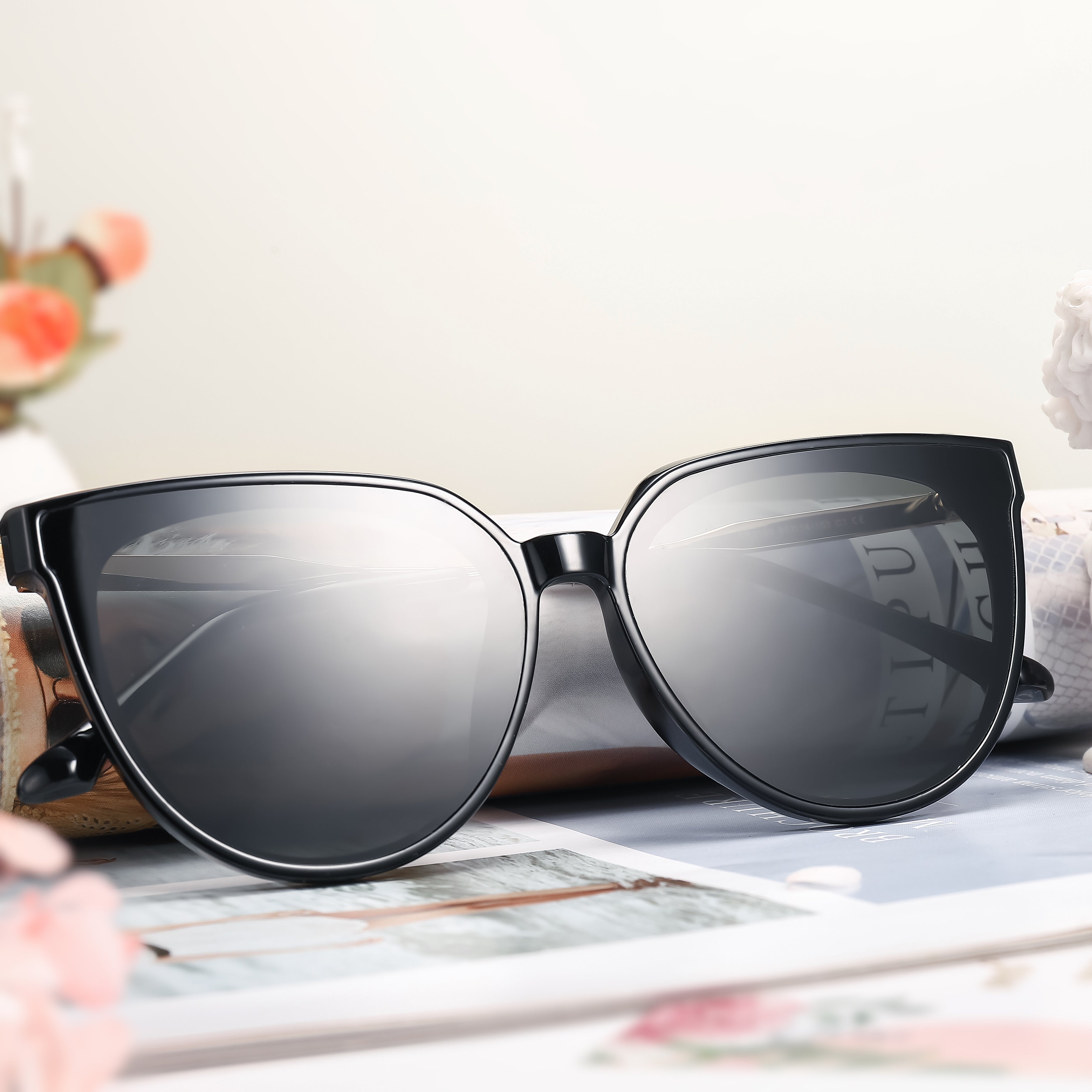 Black Fashion Wayfarer Sunglasses