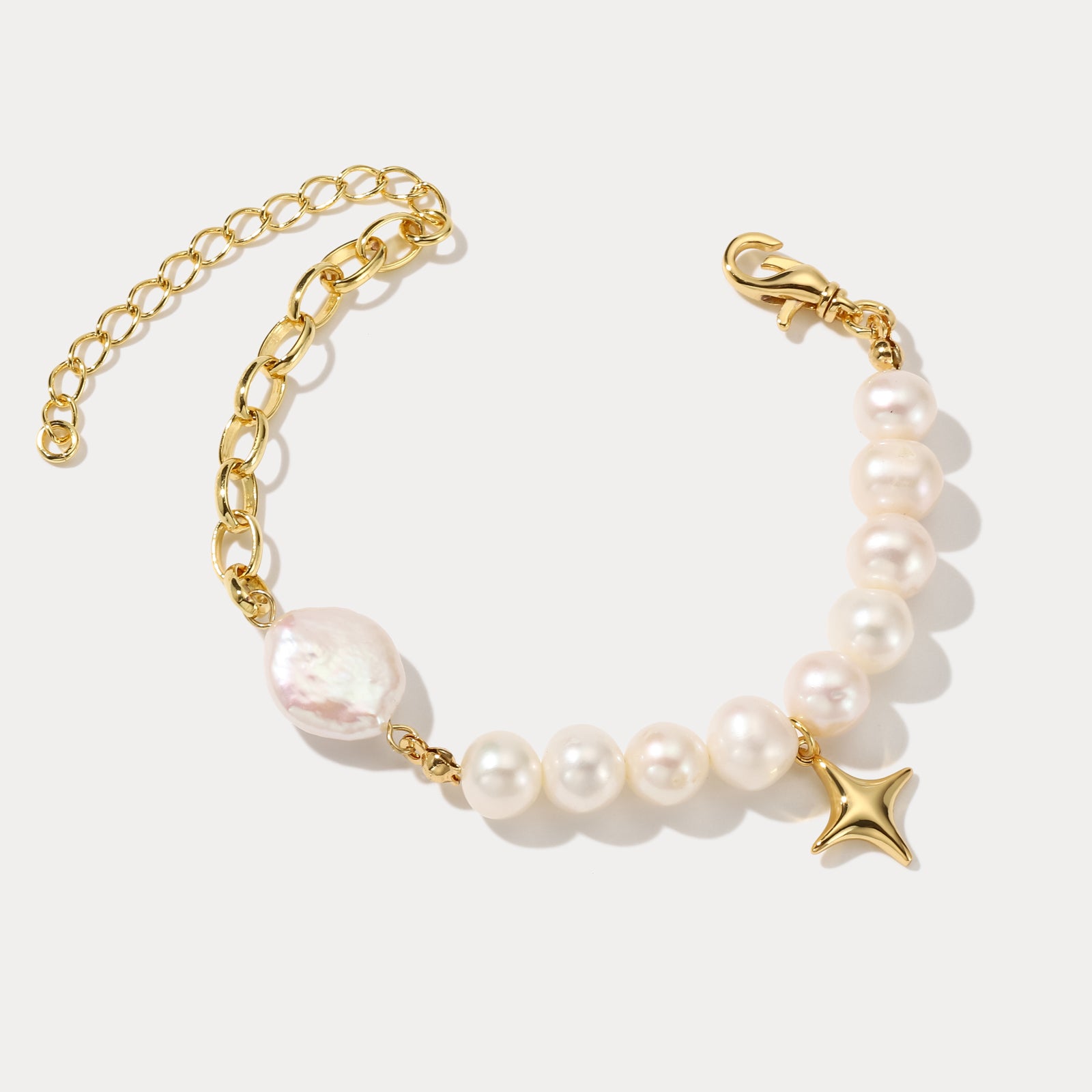 Pearl Star Pendant Bracelet