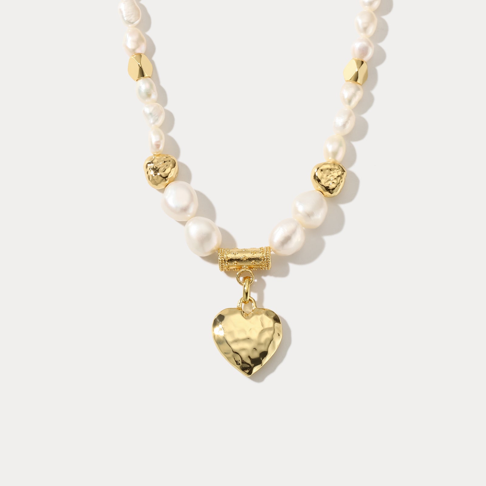 Selenichast Heart Pearl Necklace