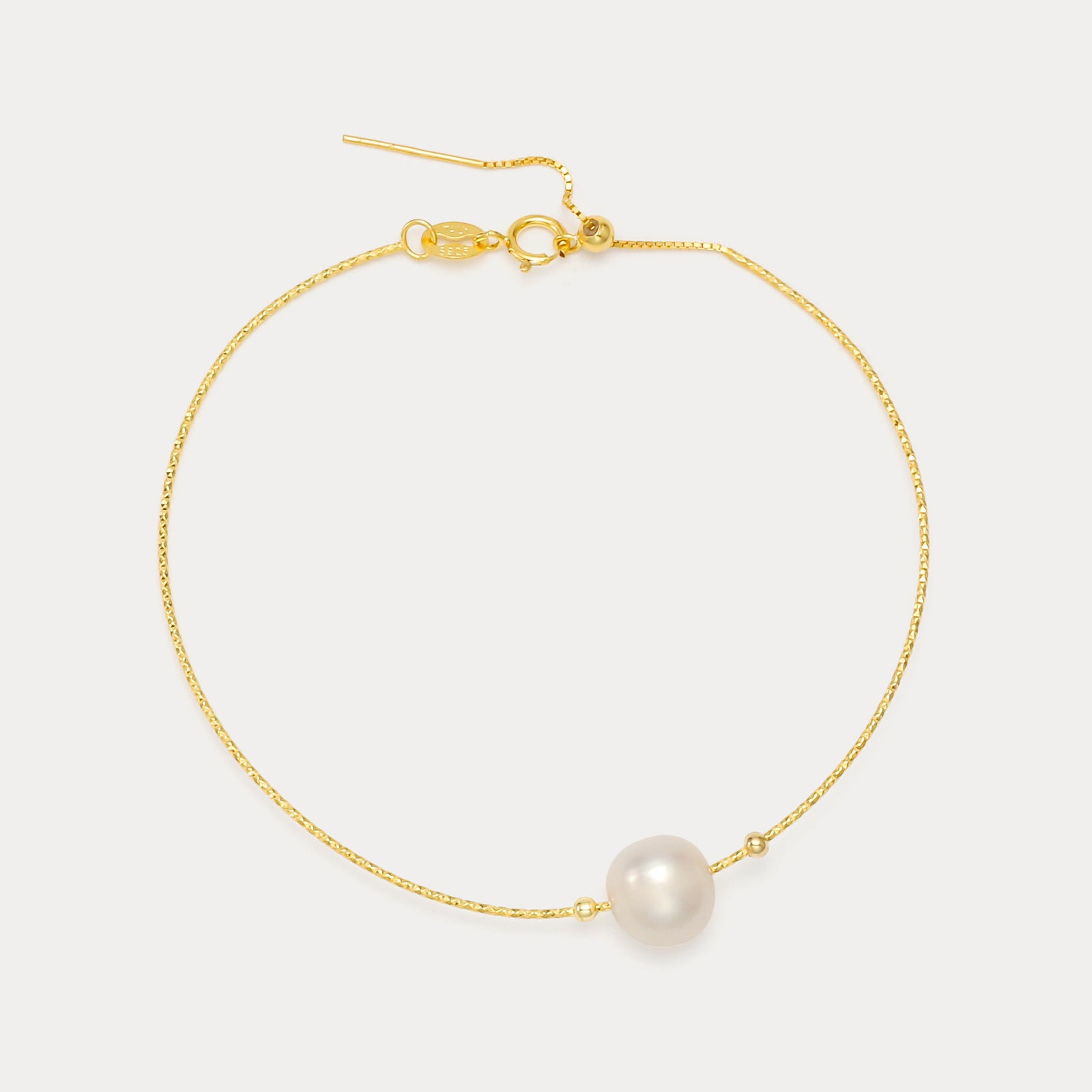 Simple Pearl Bracelet
