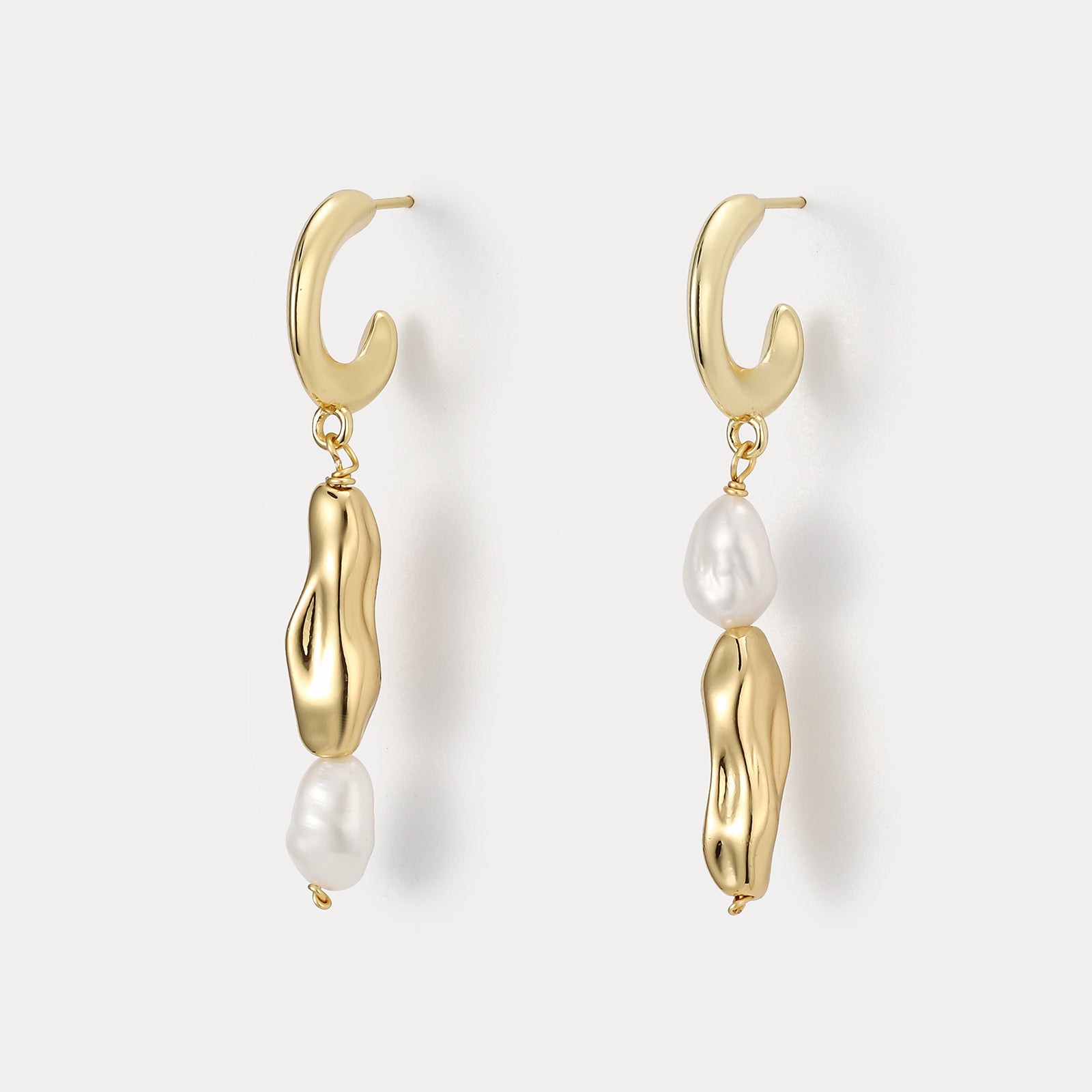 Selenichast Sculptural Pearl Earrings