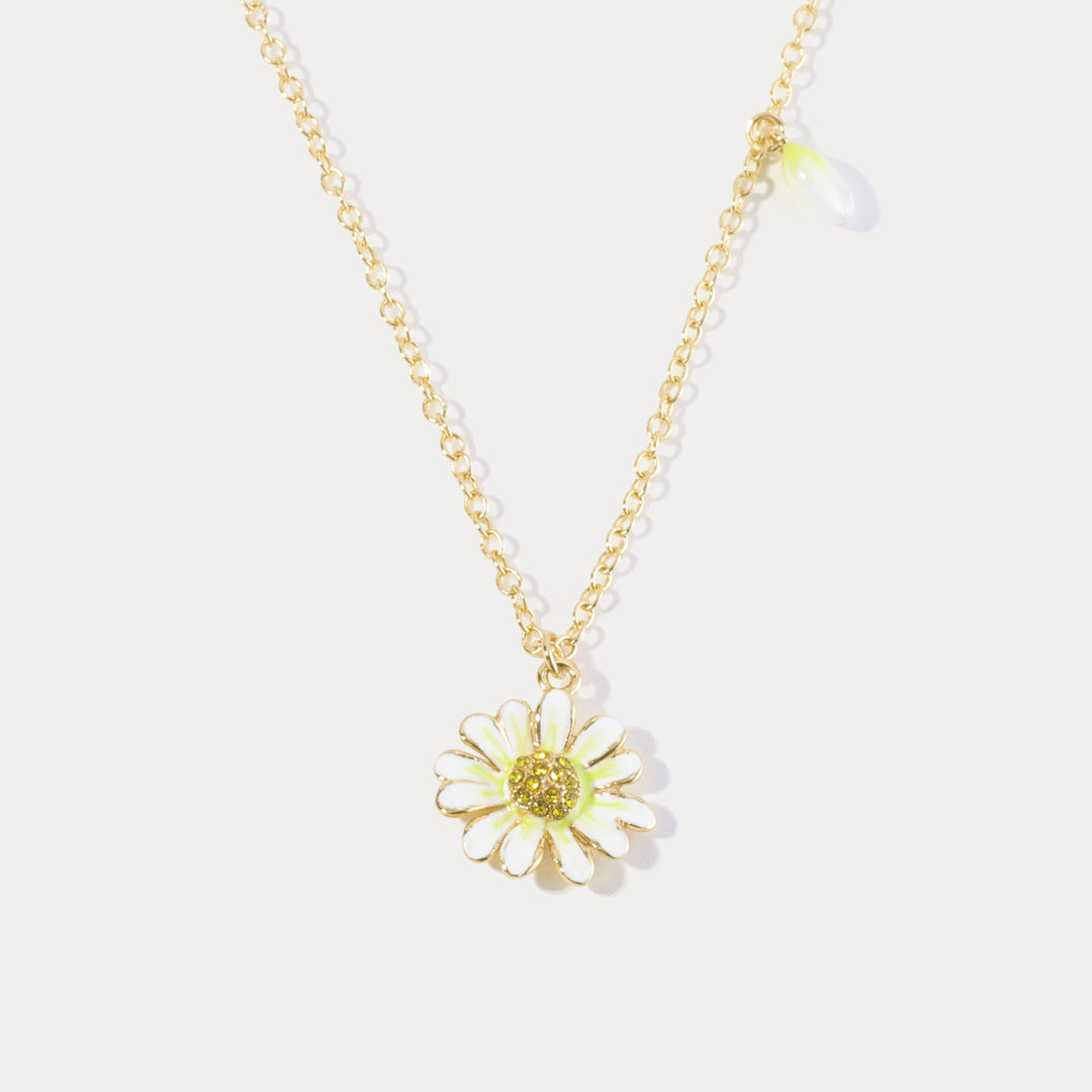 Daisy Pendant Necklace