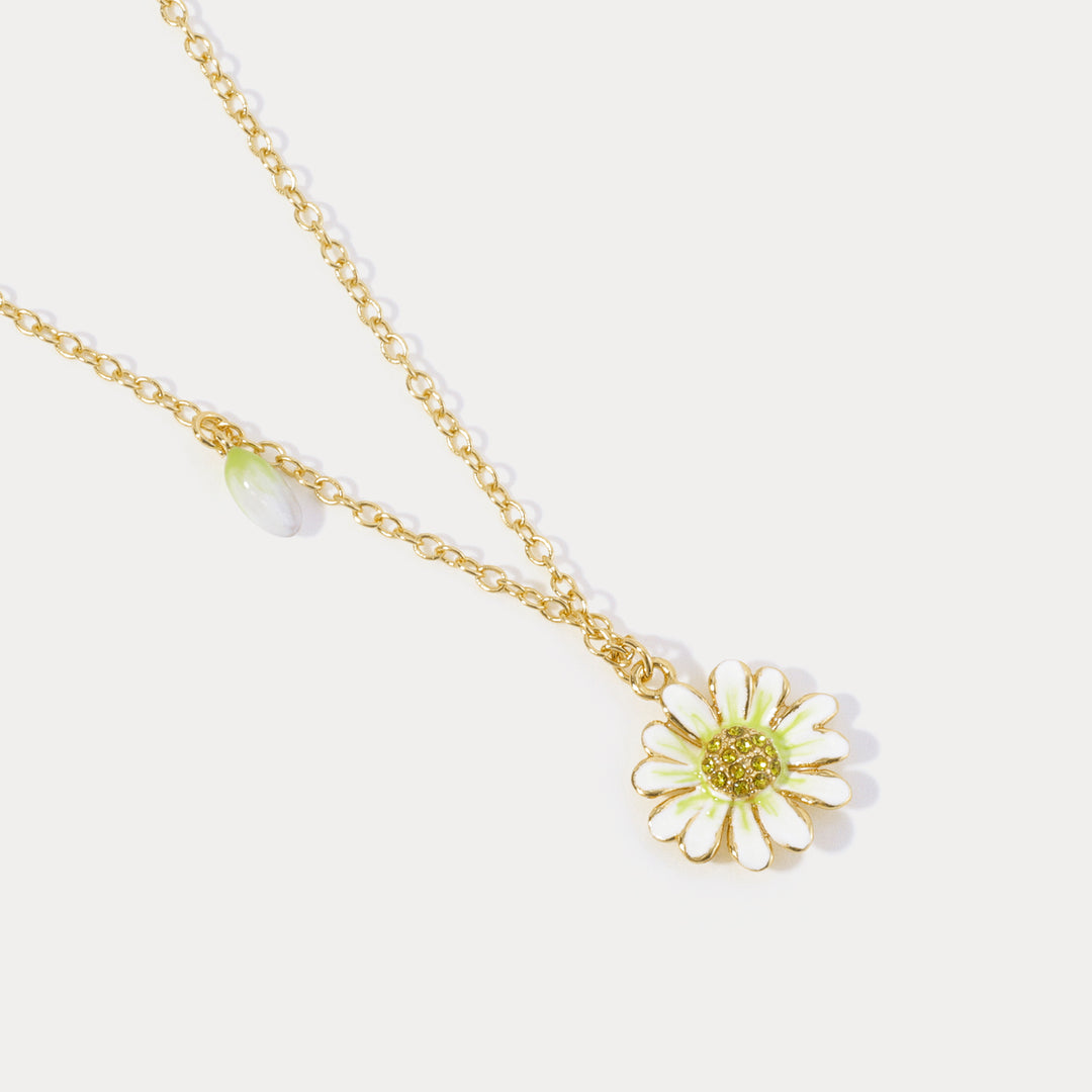 Daisy Pendant Necklace