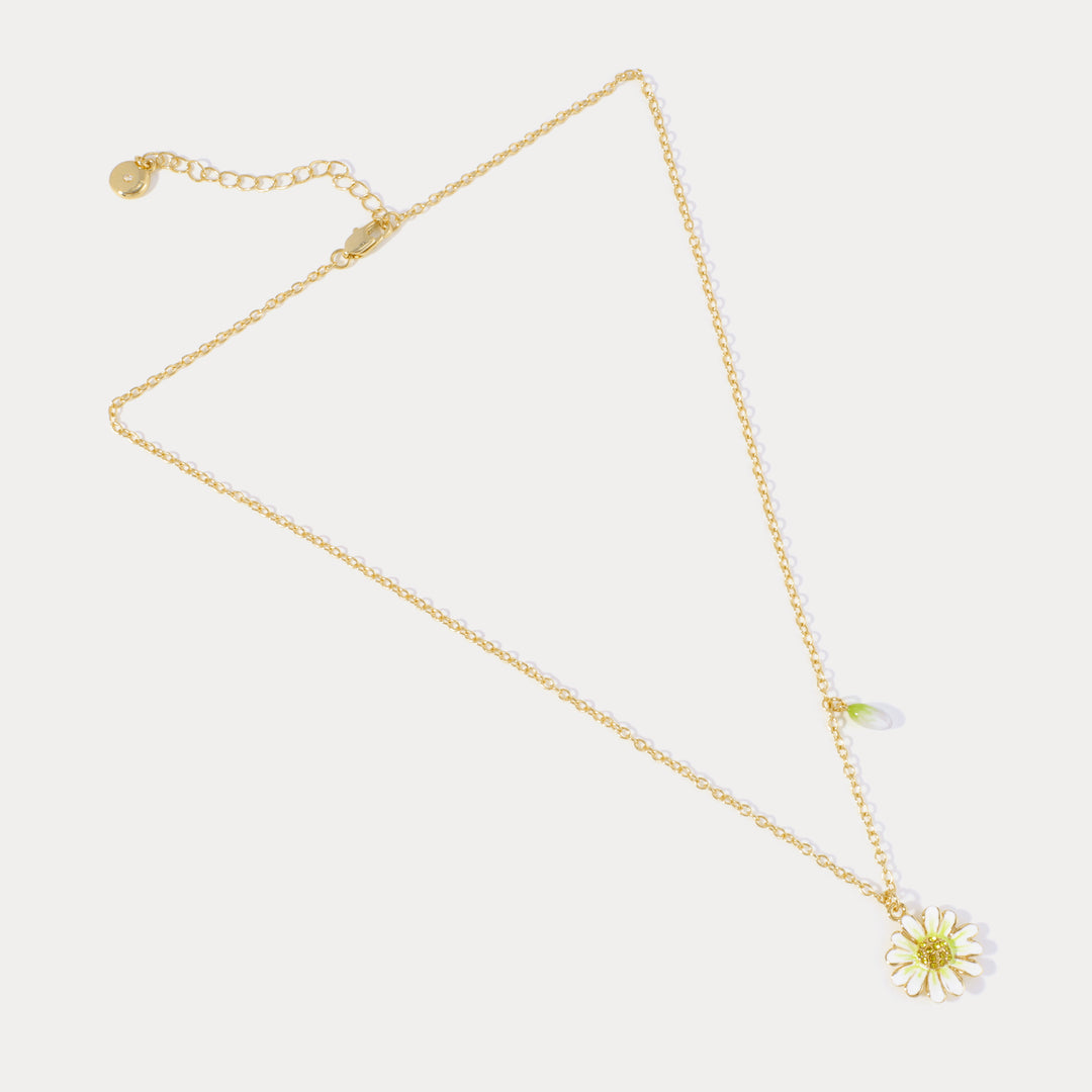 Selenichast Daisy Pendant Necklace