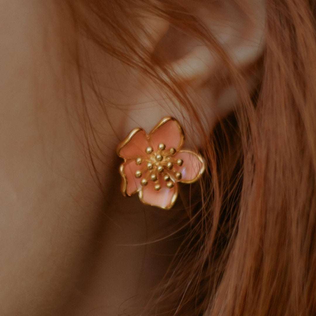 Sakura Stud Pendientes