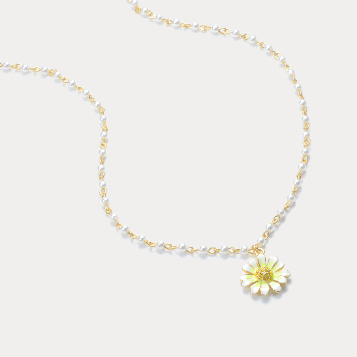 Daisy Pearl Necklace