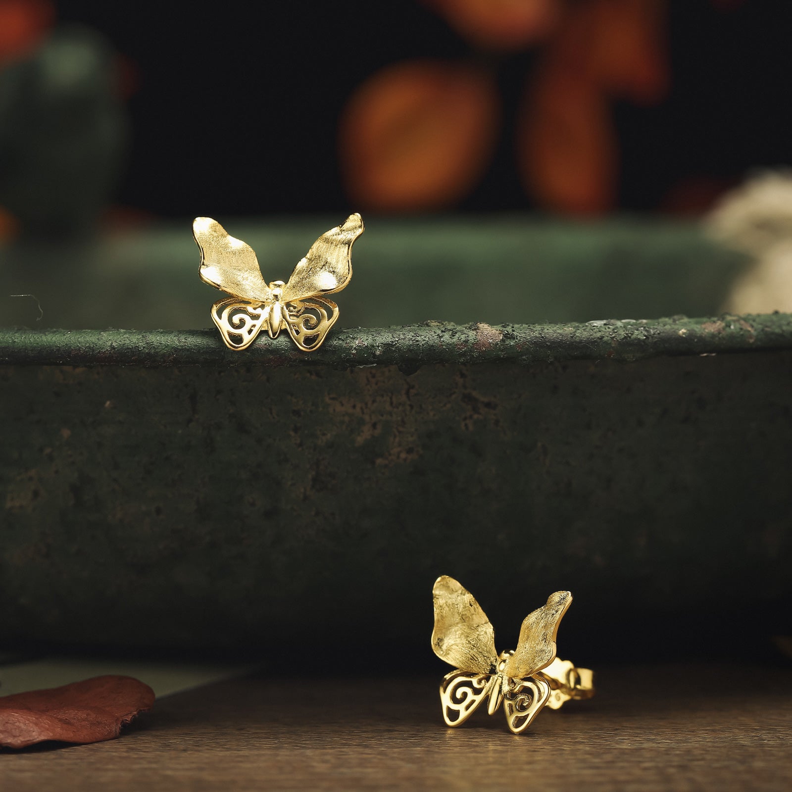 Hollow Butterfly 18k Gold Earrings