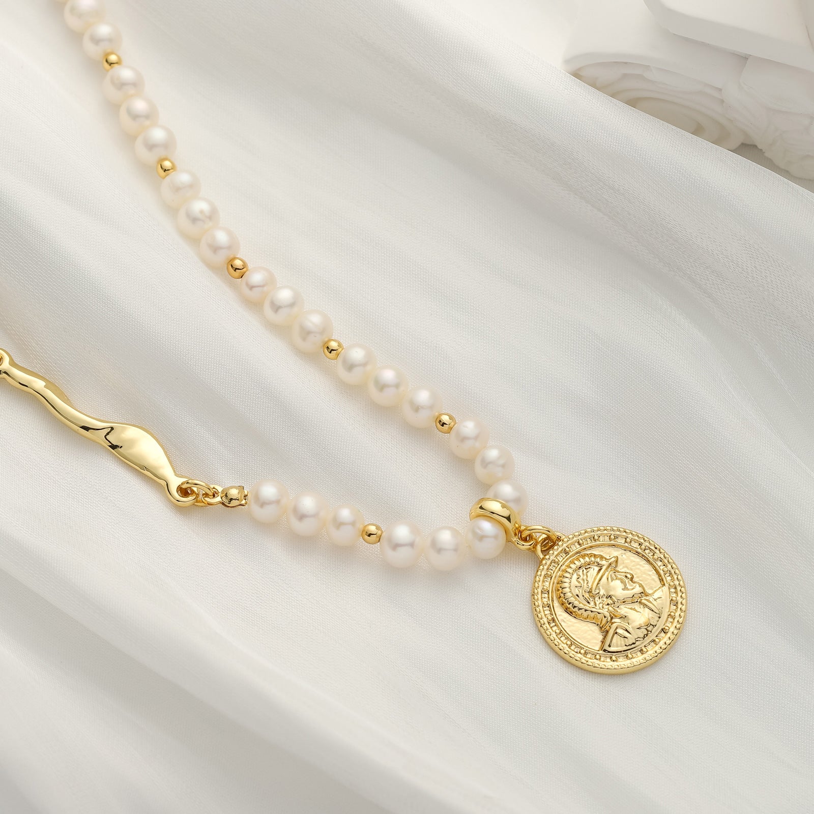 Portrait Baroque Pearl Chain Necklace
