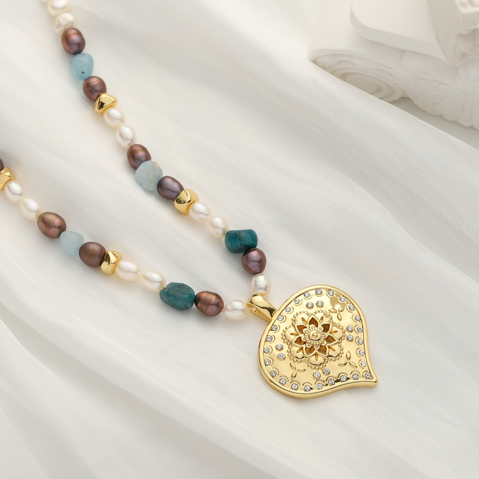 Lotus Pearl Gold Necklace