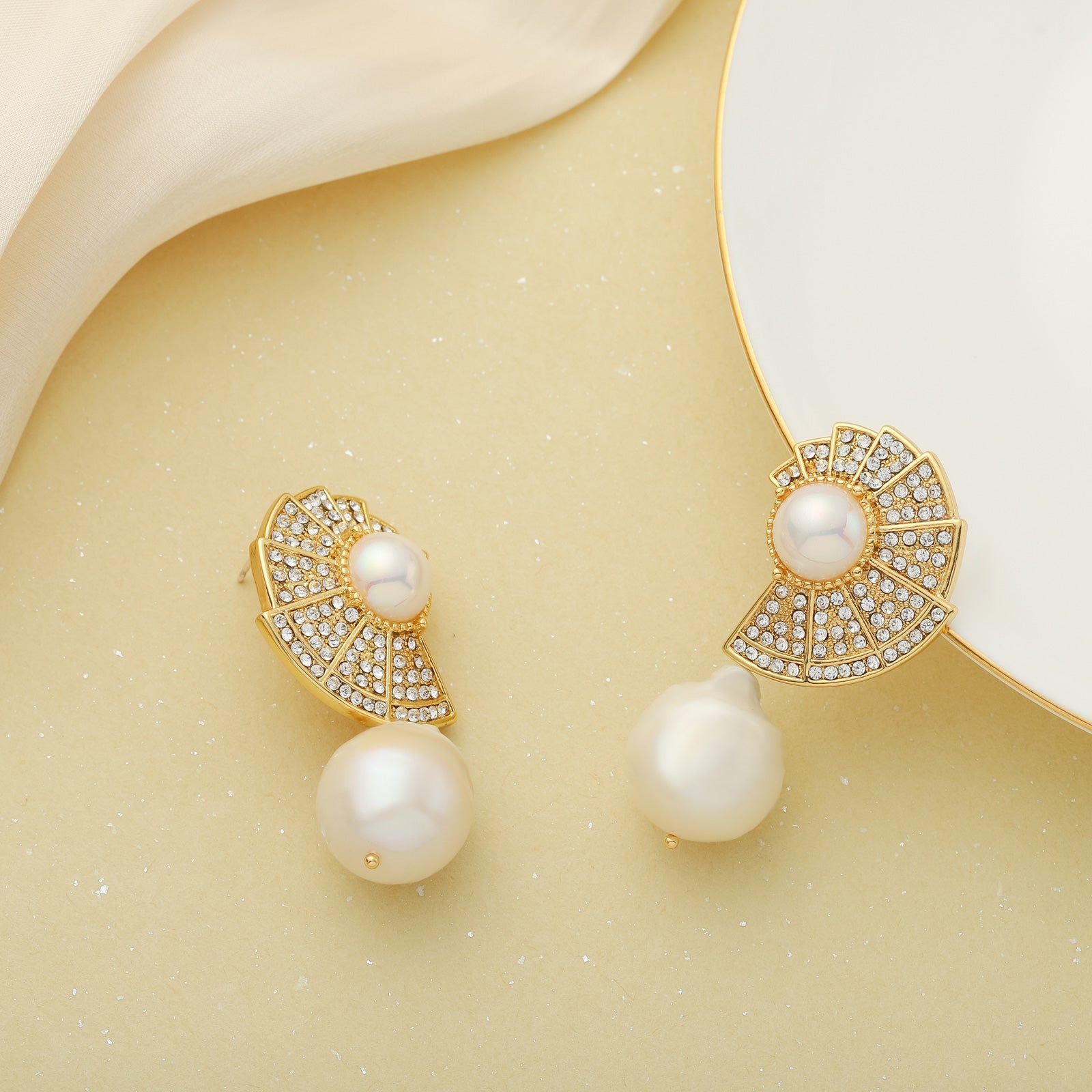 Shell Pearl Cubic Zirconia Earrings