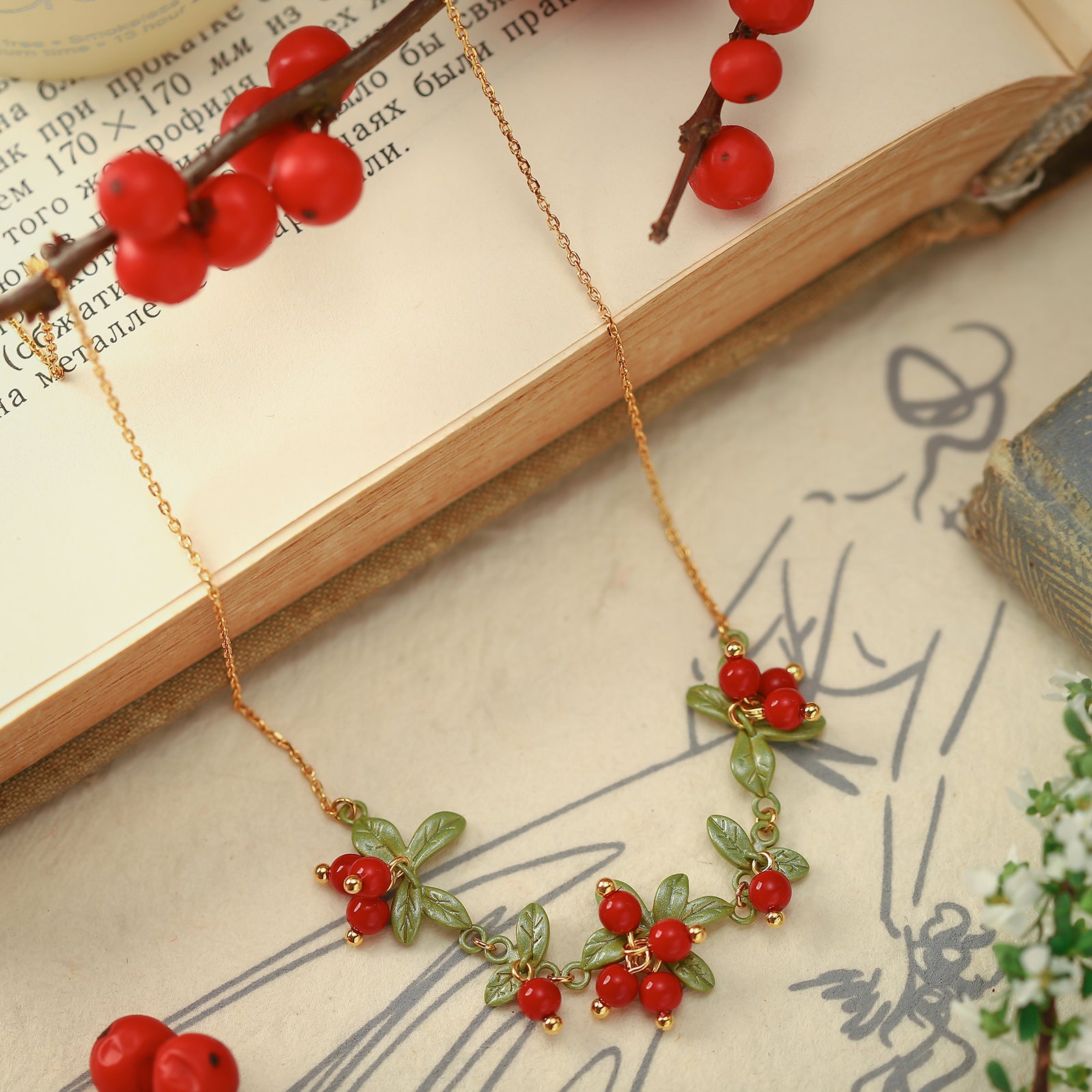 Cranberry Gold Necklace 18k