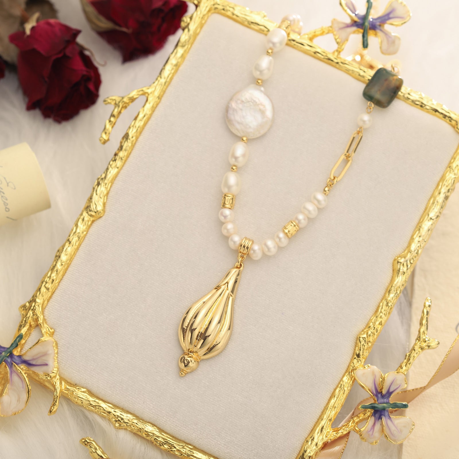 Baroque Daisy Bud Pearl Chain Necklace