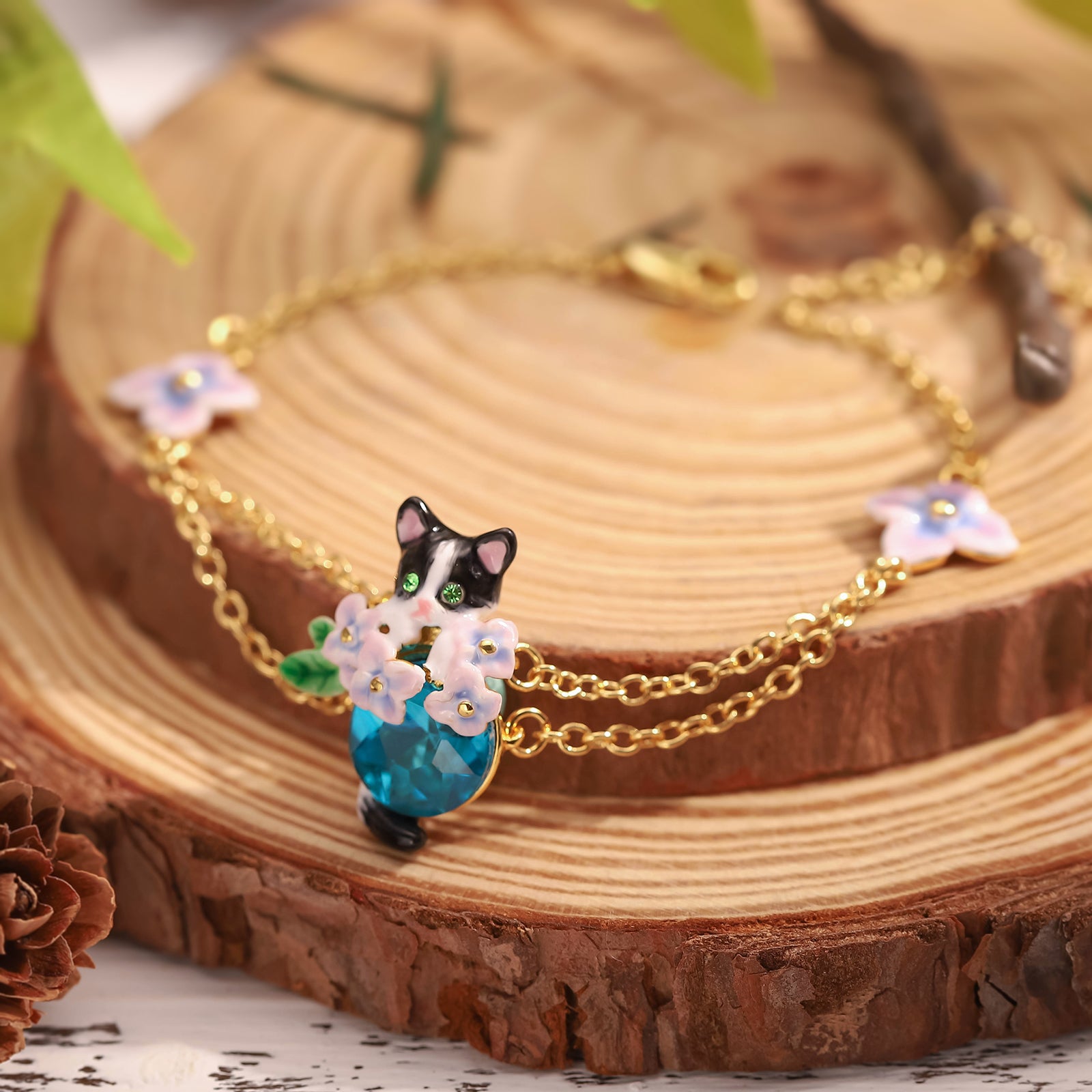 Kitten Sapphire Bloom Gold Bracelet