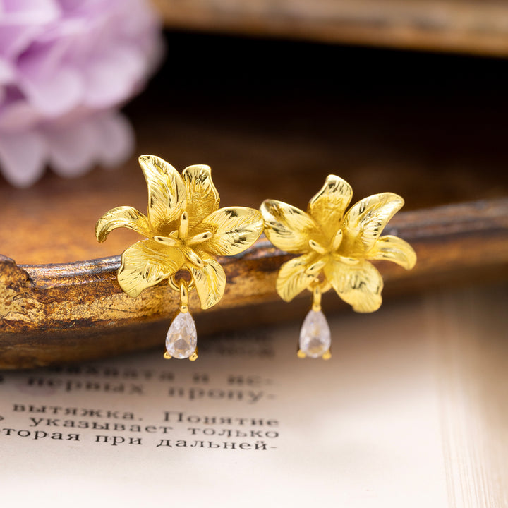 Selenichast Gold Earrings Lily Earrings