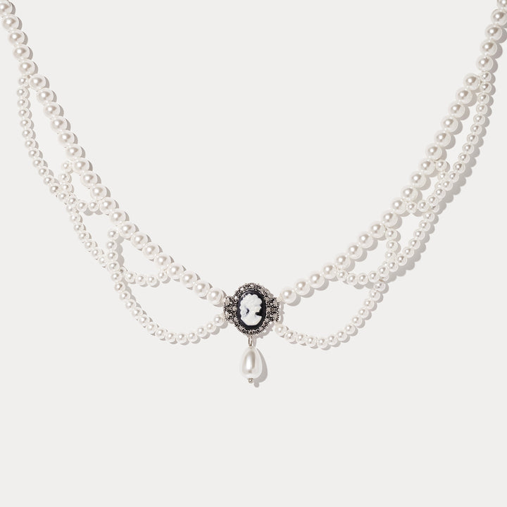 Victoria Pearl Choker