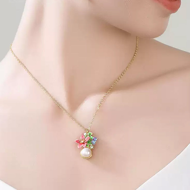 Tropical Flower Pearl Necklace