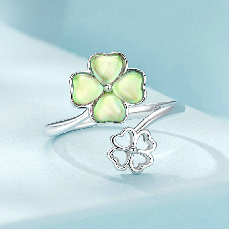 Four Leaf Clover Ring