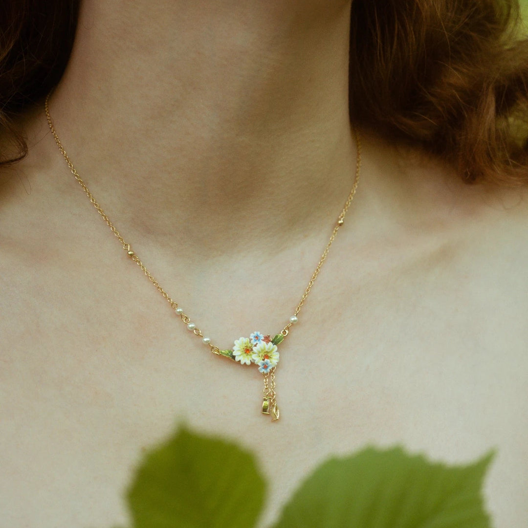 Selenichast Daisy Necklace