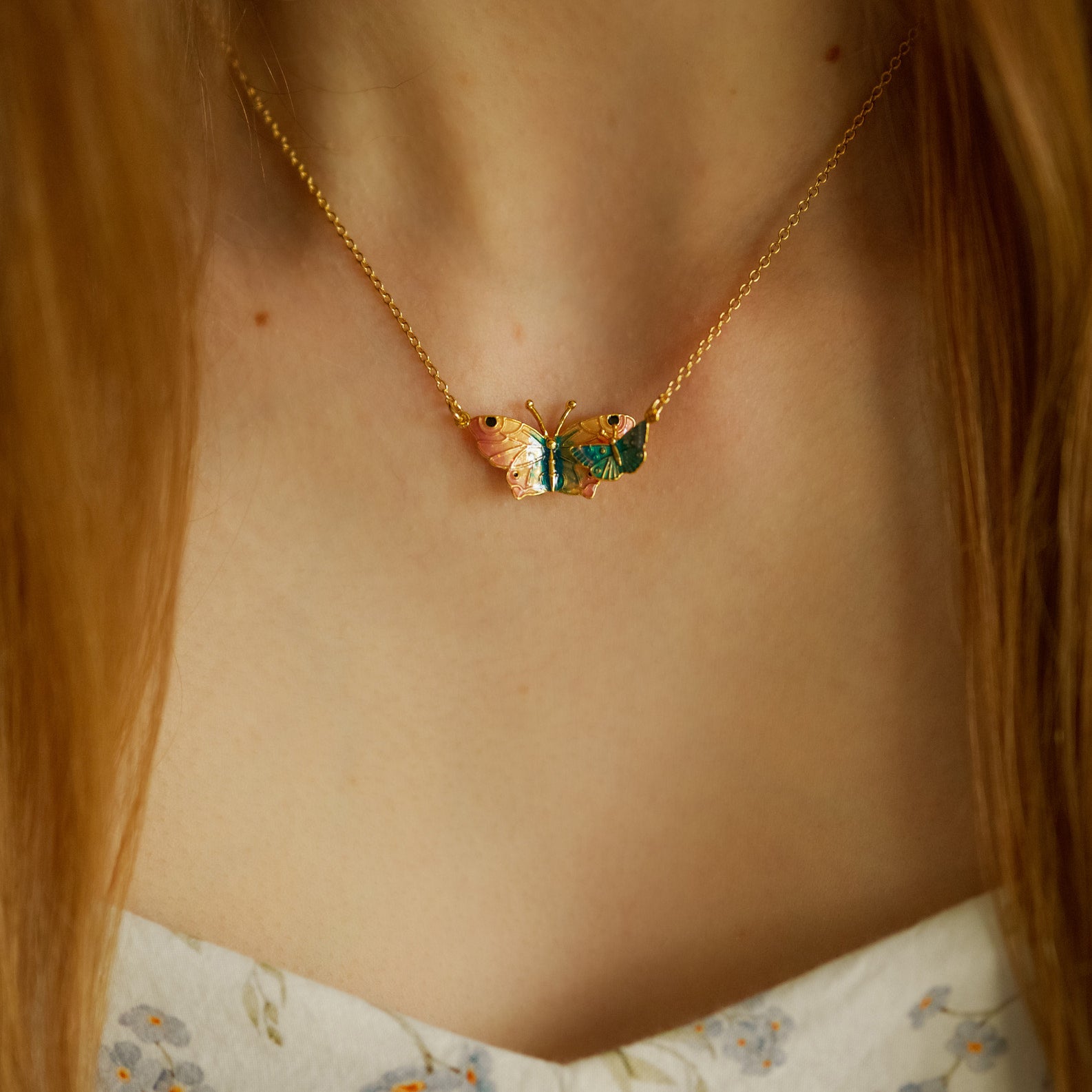 Gold Pendant Necklace