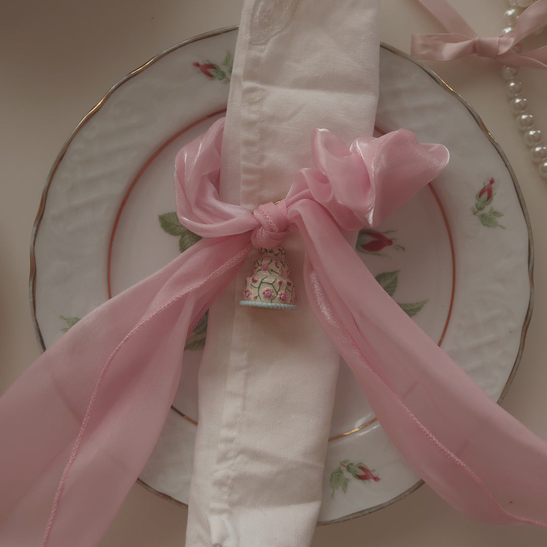Selenichast Cake Locket Necklace With a Wedding Ring
