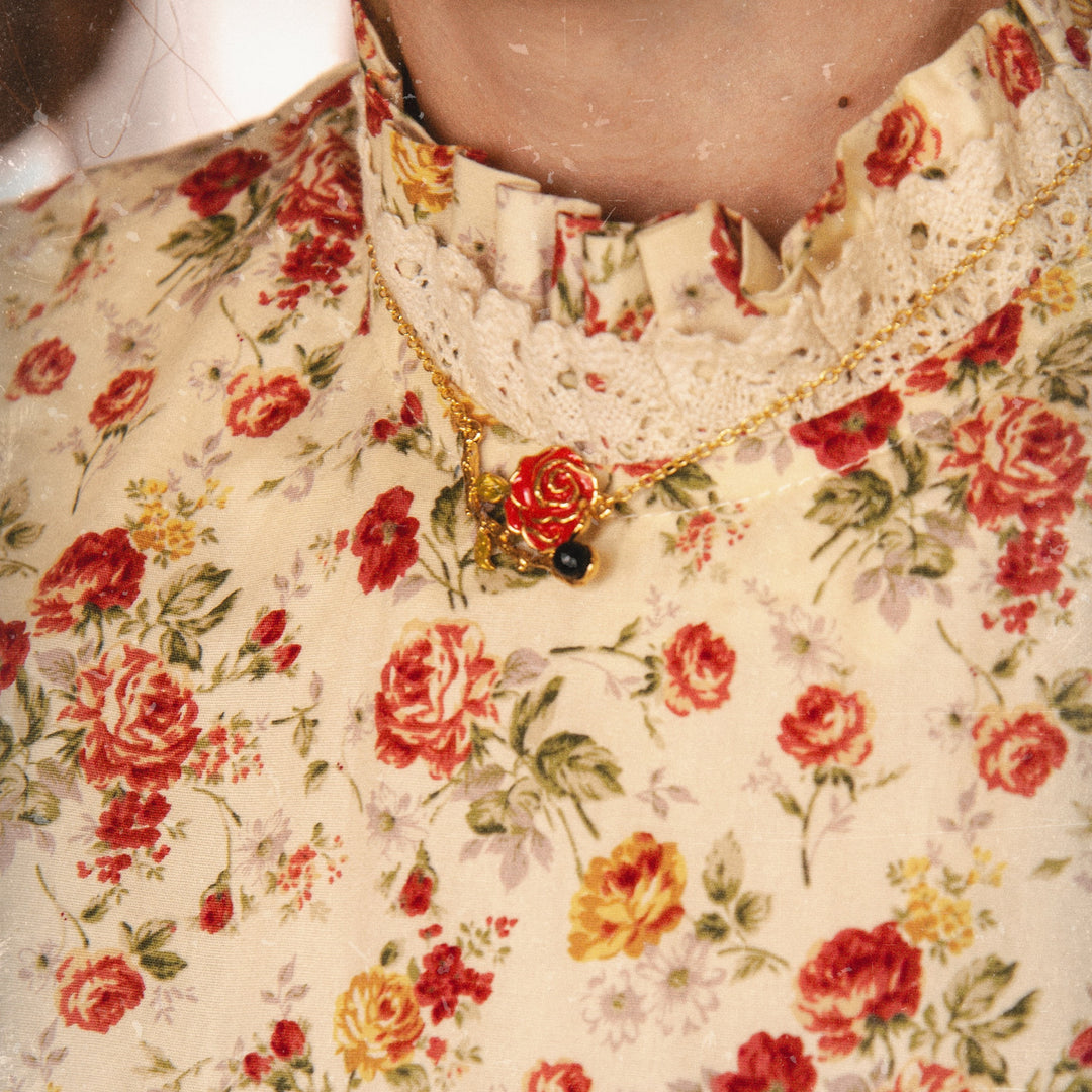 Rose Necklace Selenichast 